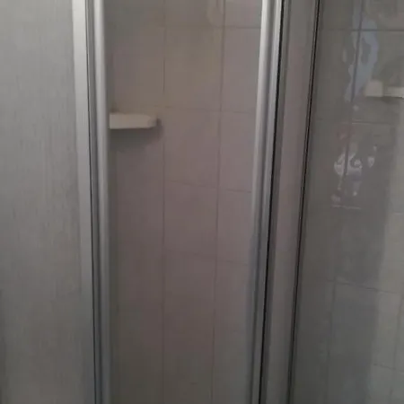 Oda ve Kahvaltı Entreves
