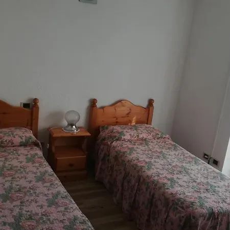 Oda ve Kahvaltı Entreves 3*