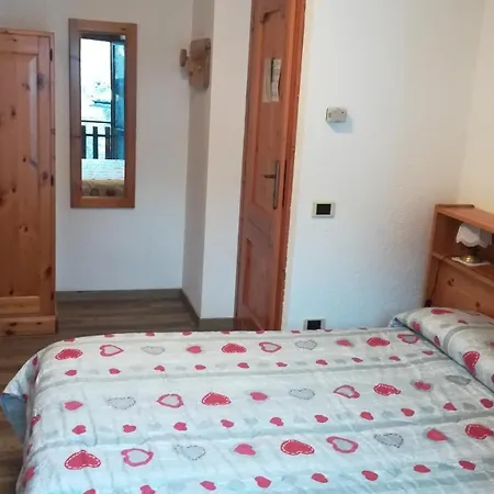 Entreves Oda ve Kahvaltı La Thuile