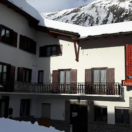 Entreves Bed & Breakfast *