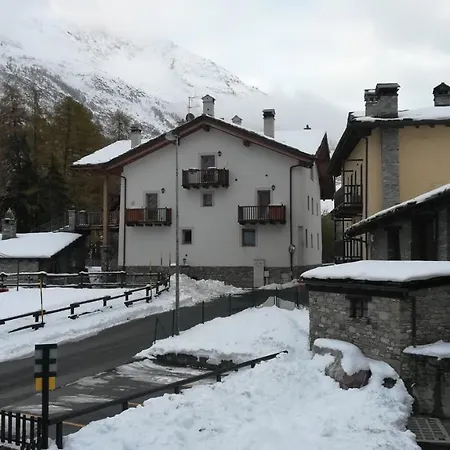 Bed & Breakfast Entreves La Thuile