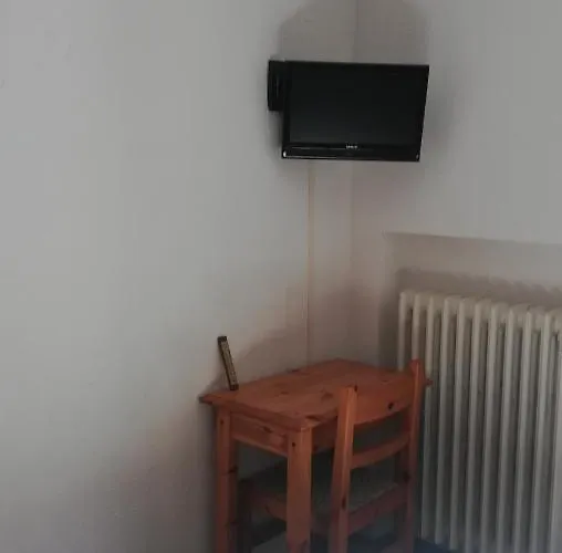 Entreves Nocleg ze śniadaniem 3*